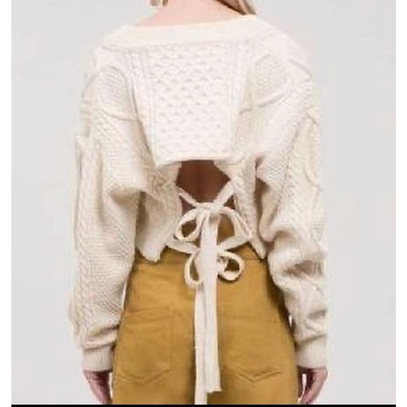 J.O.A chunky knit white cropped sweater with open back tie bow - Picture 2 of 12